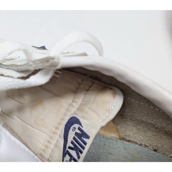 Vintage Nike Leather Bruin Leather White Blue Shoes Korea Men\'s Size 13 main image 4